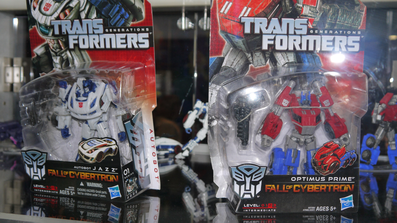 Illustration for article titled Don't Like Grimlock? Here are All the Transformers Hasbro Brought to San Diego